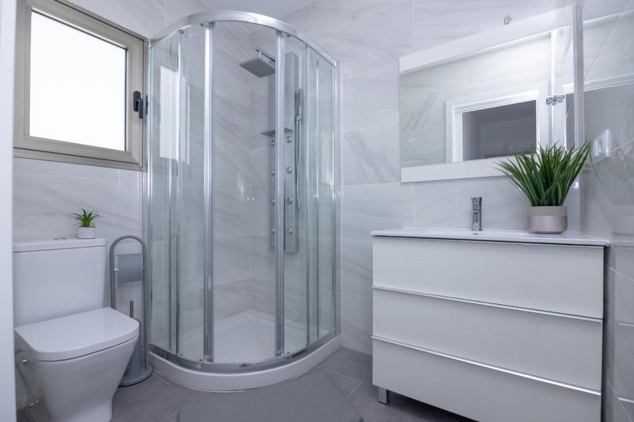 Apartment Holiday 5 Beachfront Corralejo By Holidays Home ภายนอก รูปภาพ