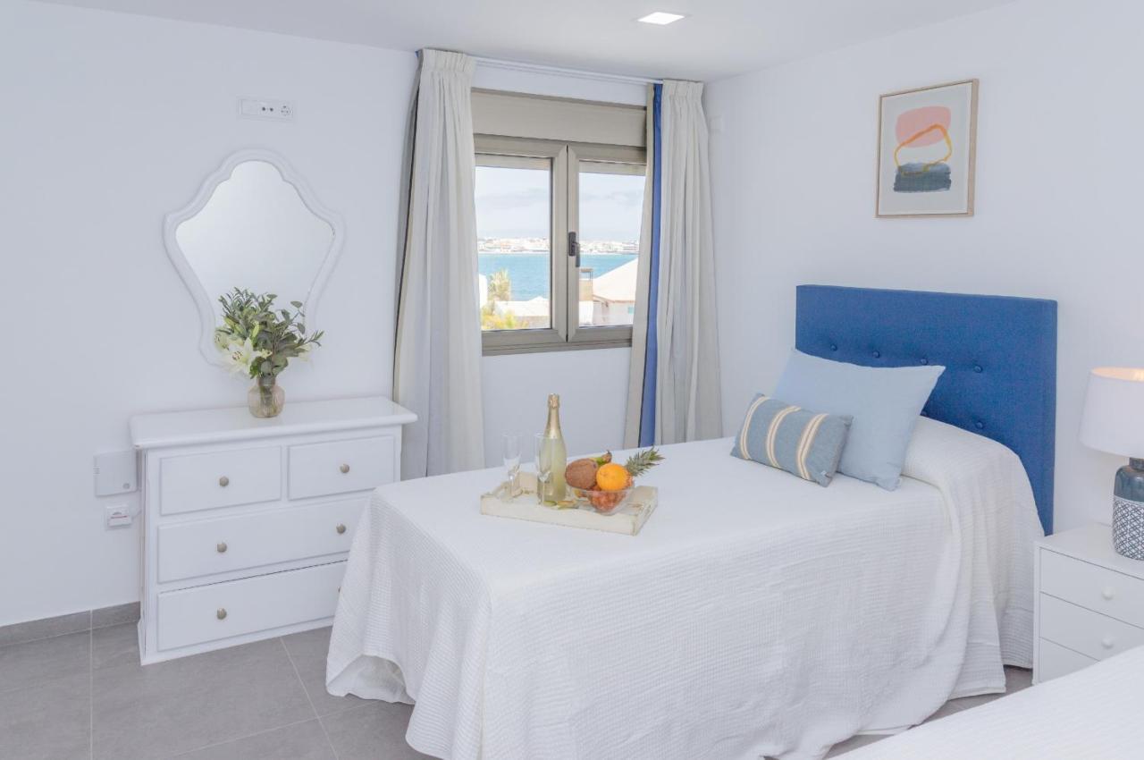 Apartment Holiday 5 Beachfront Corralejo By Holidays Home ภายนอก รูปภาพ